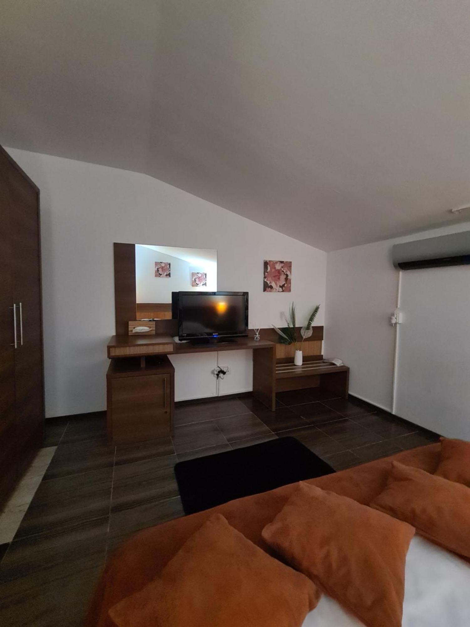 Garsoniera Privata Bed and Breakfast Βουκουρέστι Εξωτερικό φωτογραφία